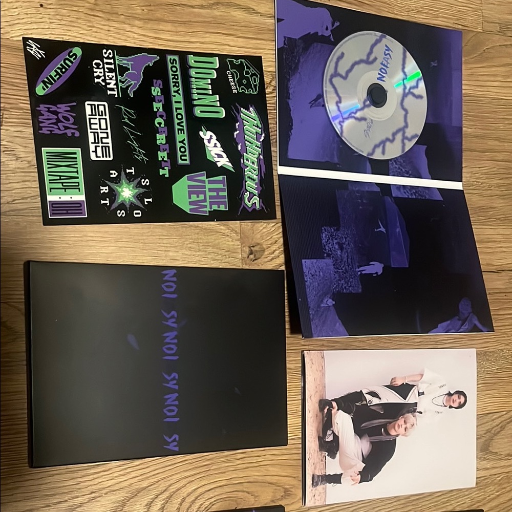 Stray kids NoEasy album with CD